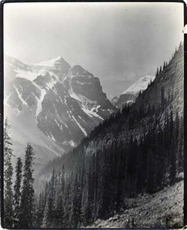 Cliffs in Fraser Mountains